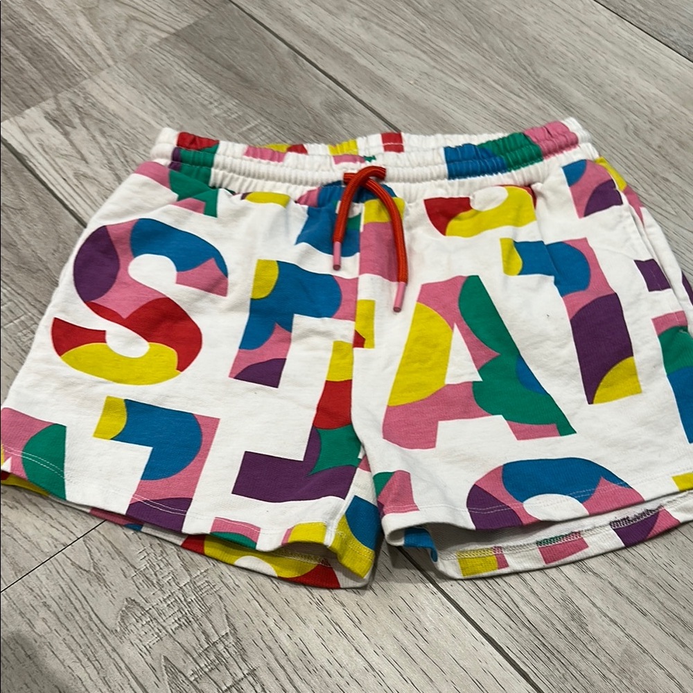 Stella McCartney Kids White Shorts with Multicolor Letter Print